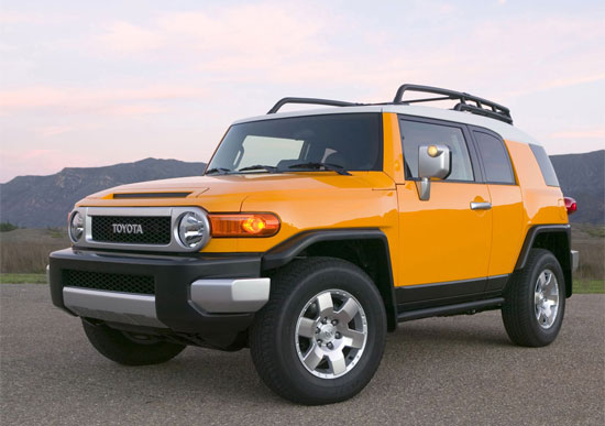 Toyota FJ Cruiser: 11 фото