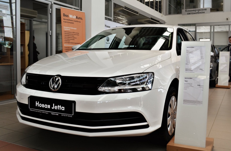 Volkswagen Jetta 2015: 10 фото