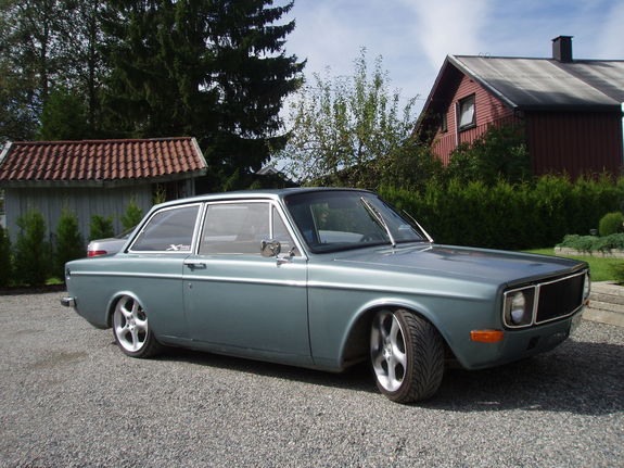 Volvo 140: 2 фото